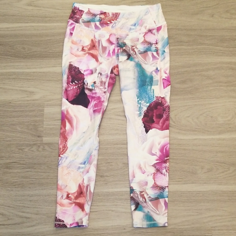 Fabletics 3/4 Length Workout Leggings